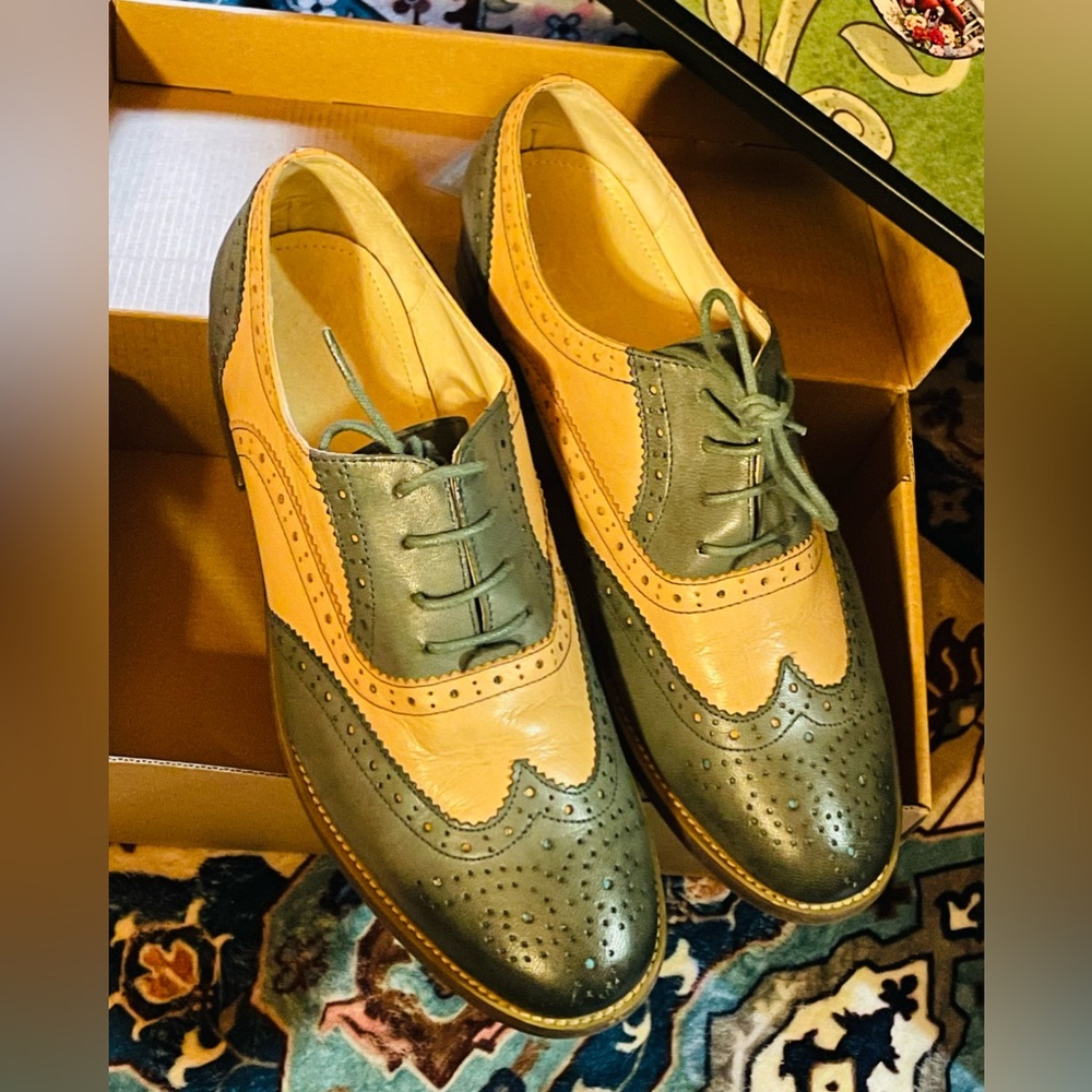 U-Lite Blue and Beige Leather Oxfords